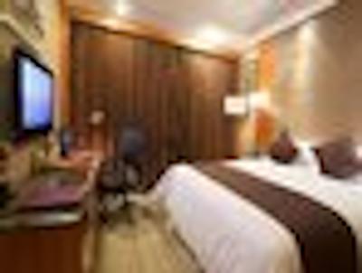 هوارد جهنسُن تچ سنتر پلازا