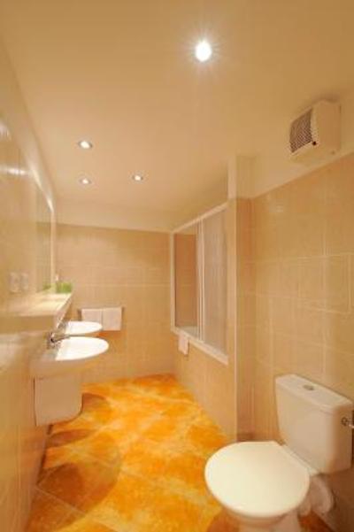 هتل اُلانکا