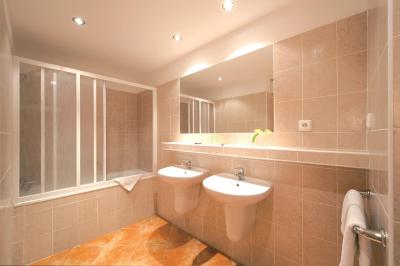 هتل اُلانکا