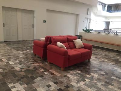 بست وسترن گران پلازا