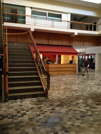 بست وسترن گران پلازا