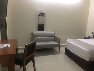 بست وسترن گران پلازا