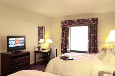 هامپتون این ایندیاناپلیز نردوست-پارک 100