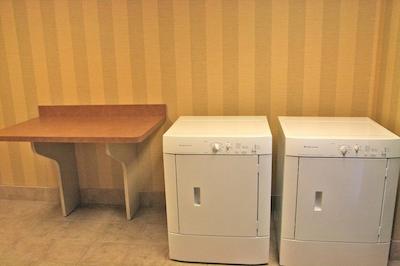 هامپتون این ایندیاناپلیز نردوست-پارک 100