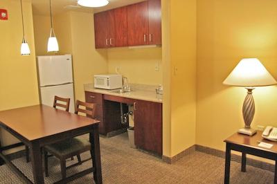 هامپتون این ایندیاناپلیز نردوست-پارک 100