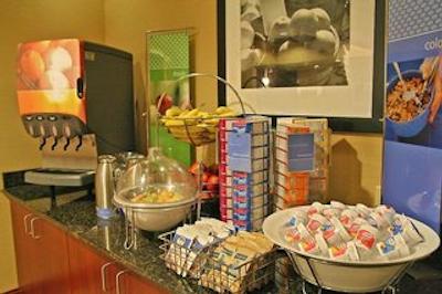 هامپتون این ایندیاناپلیز نردوست-پارک 100