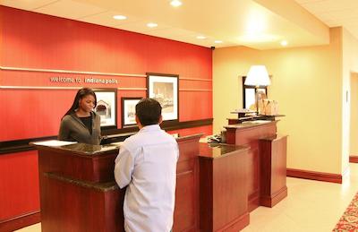 هامپتون این ایندیاناپلیز نردوست-پارک 100