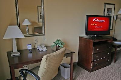 هامپتون این ایندیاناپلیز نردوست-پارک 100