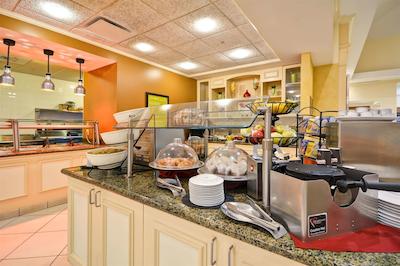 هیلتون گاردن این تامپا اسودیست/ریورویو