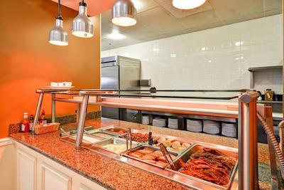 هیلتون گاردن این تامپا اسودیست/ریورویو