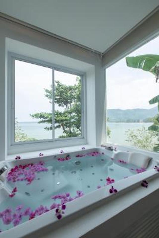 کامالا بیچ استات