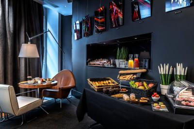 ل گراند بالکن