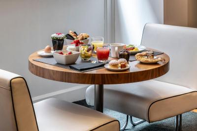 ل گراند بالکن