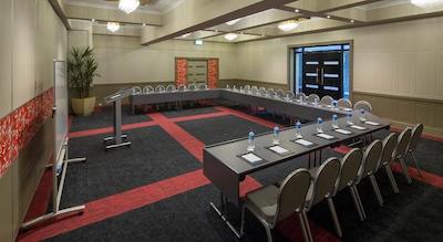 پاسیفیک هتل کیرنز