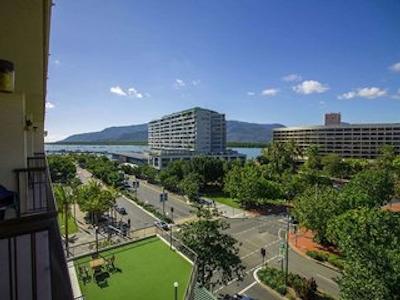 پاسیفیک هتل کیرنز