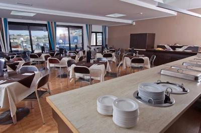 115 د استراند هتل اند سویتز