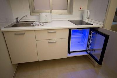 115 د استراند هتل اند سویتز