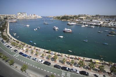 115 د استراند هتل اند سویتز