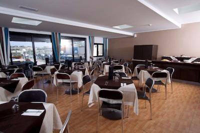 115 د استراند هتل اند سویتز