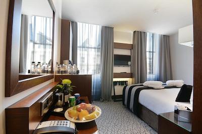 پارک گراند پادینگتون کورت لندن