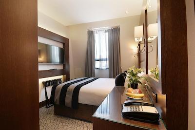 پارک گراند پادینگتون کورت لندن