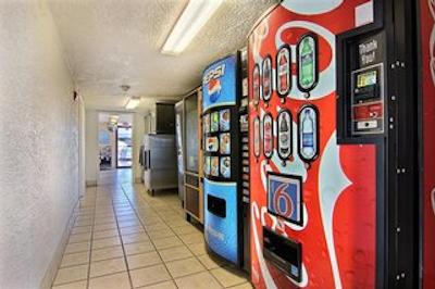 متل 6 اماریلو آیرپرت