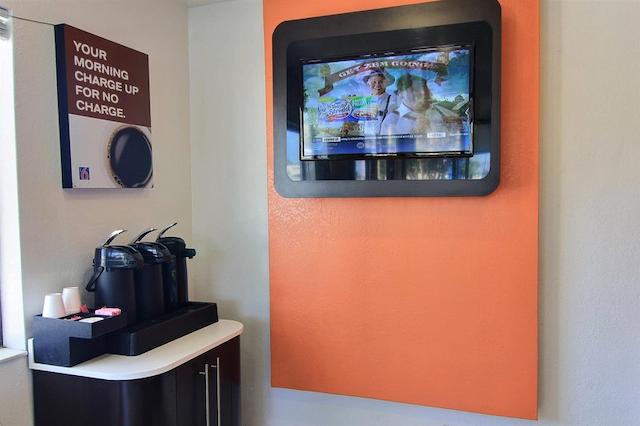 متل 6 اوستین اسود-آیرپرت