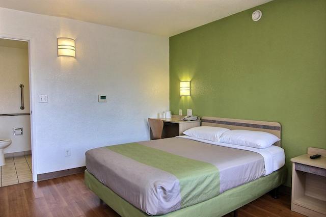 متل 6 اوستین اسود-آیرپرت