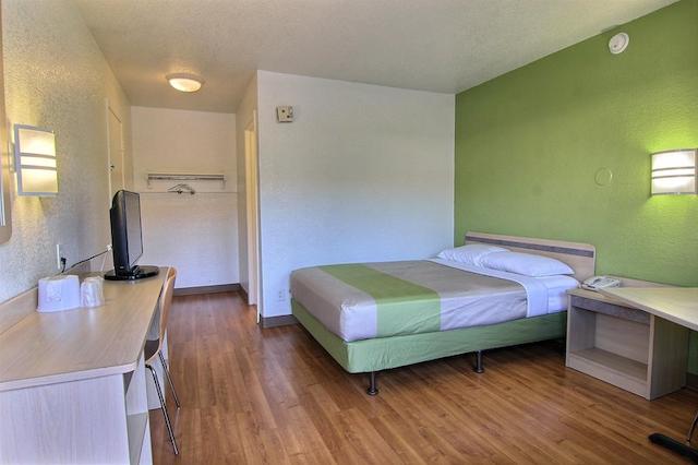 متل 6 اوستین اسود-آیرپرت