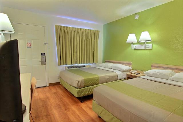 متل 6 اوستین اسود-آیرپرت