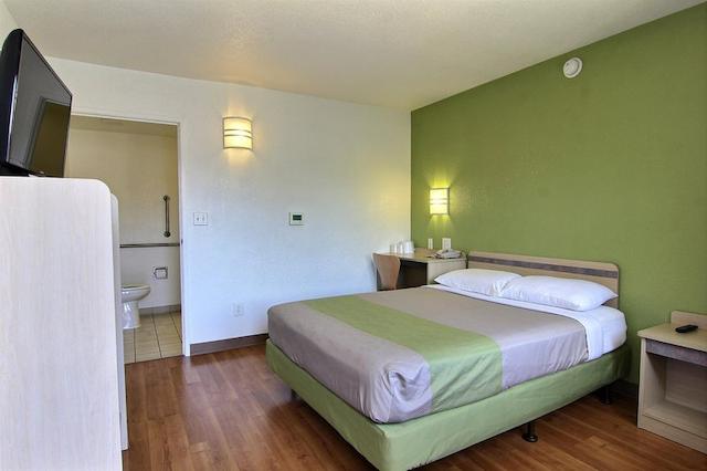 متل 6 اوستین اسود-آیرپرت