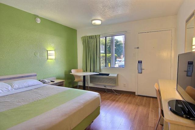 متل 6 اوستین اسود-آیرپرت