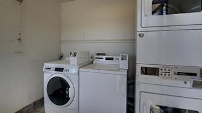 متل 6 اُکلاهما سیتی-آیرپرت