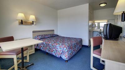 متل 6 اُکلاهما سیتی-آیرپرت