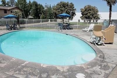 متل 6 فرسنو-بلاکستون نرد