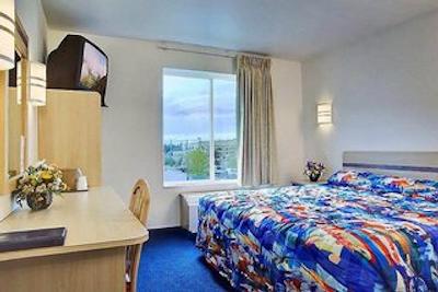 متل 6 انچراج-میدتون