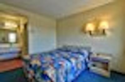 متل 6 فنیکس آیرپرت-24د استریت