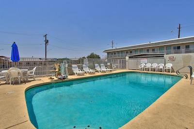 متل 6 فنیکس آیرپرت-24د استریت