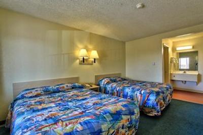 متل 6 فنیکس آیرپرت-24د استریت