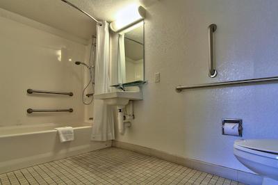 متل 6 فنیکس-نردرن اونو