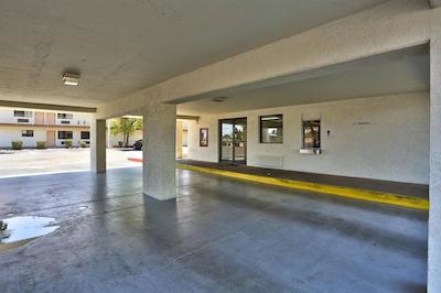 متل 6 فنیکس-نردرن اونو