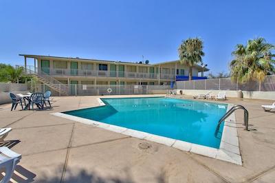 متل 6 فنیکس ایست