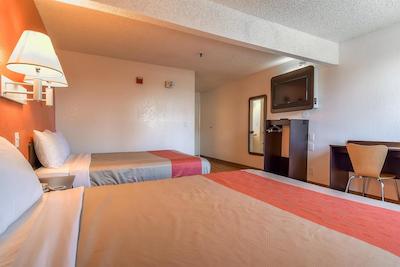 متل 6 سان دیگو-سیرکل-میسشن والی