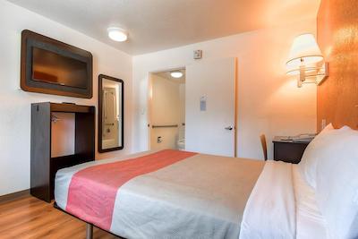 متل 6 سان دیگو-سیرکل-میسشن والی