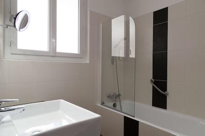 هتل د اُریجینالز وانز مانچ-اُسین