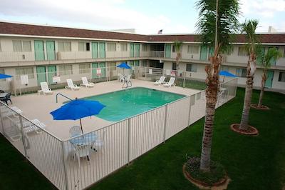 متل 6 فنیکس نرد بل راد