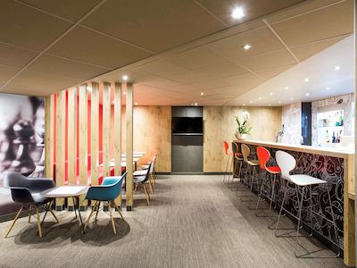 هتل ایبیز منتپلیر سنتر کمدی