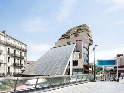 هتل ایبیز منتپلیر سنتر کمدی