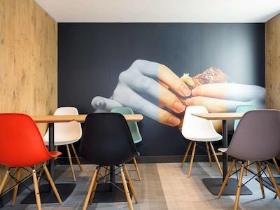 هتل ایبیز کانز سنتر