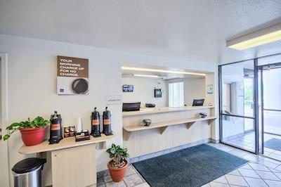 متل 6 لکسینگتون ایست